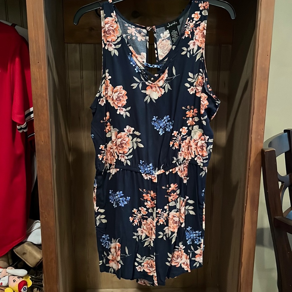 NWOT medium navy floral romper